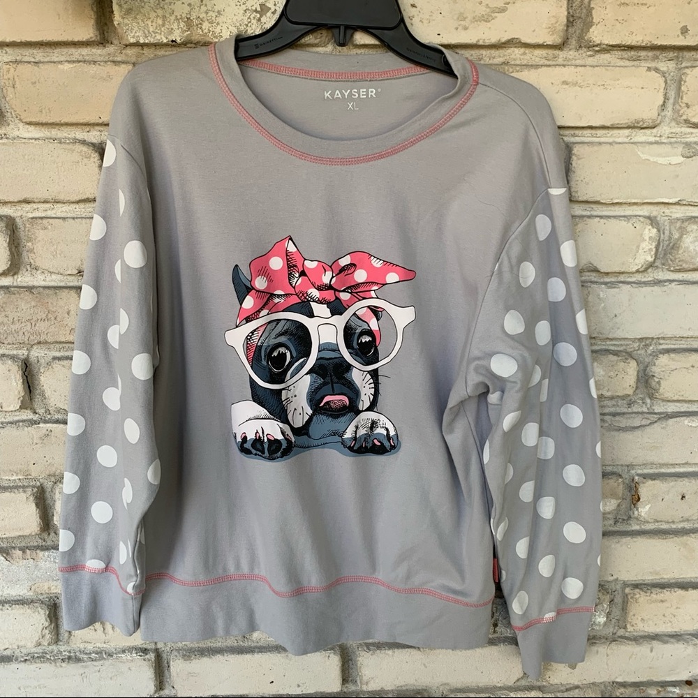 Pug dog face with scarf and glasses lounge top